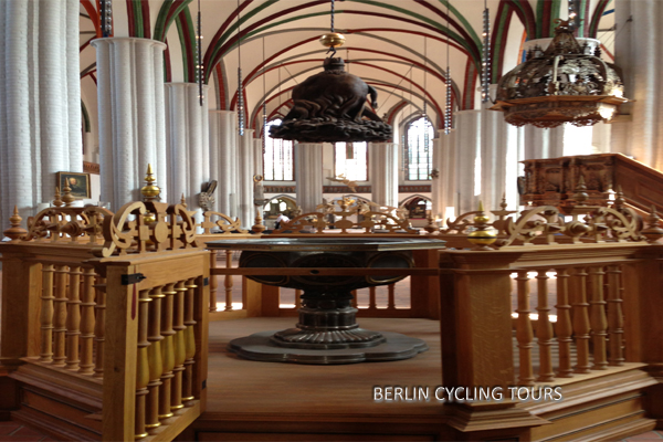 Nikolaikirche Berlin Fahrradtouren