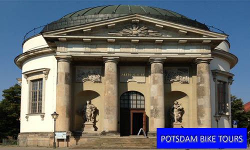 Weintour Potsdam Franzoesische Kirche Stadtführung